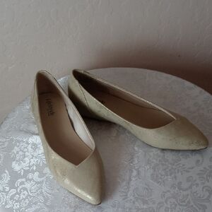Life Stride Cream Metallic Flats